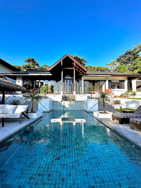 Casa Ventanas Luxe Jungle Villa