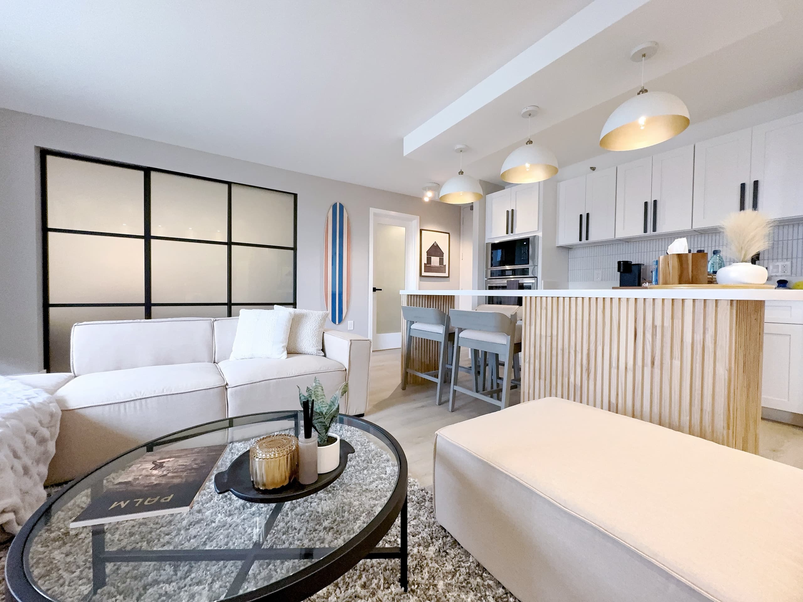 Upscale Ultra Modern Renovated 1BR+Free Parking! - Image 16