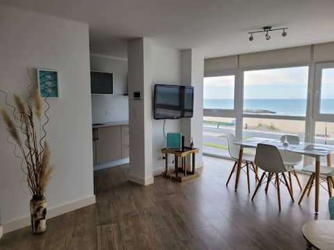 Top Airbnb: Rental of a 2 bedroom apartment, oceanfront en La Perla