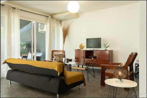Popular Airbnb listing: Le temps salé – Etang-Salé 97427 in L'étang Salé