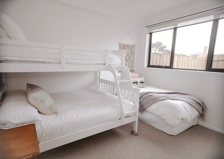 საძინებელი 3