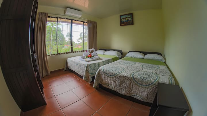 Ოთახი №1 - 2 ორადგილიანი საწოლი/ ოთახი #1 - 2 ორადგილიანი საწოლი