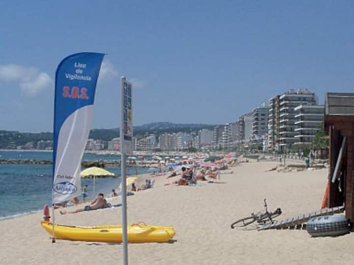 Beach And City Palamós - Palamós