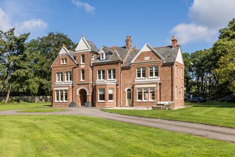 Exquisite Country House- SOLD