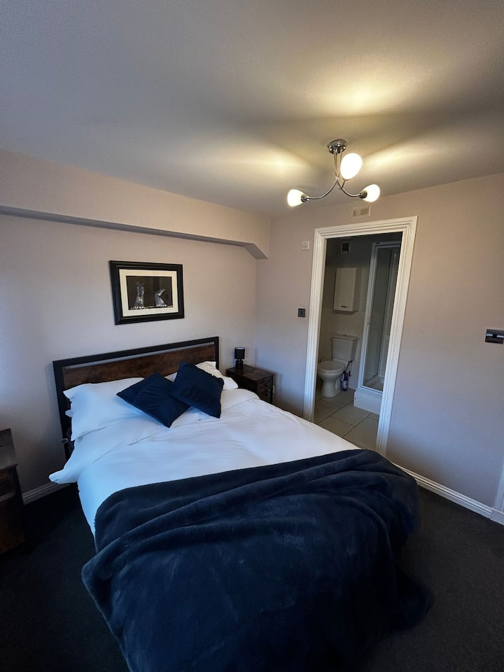 საძინებელი 1