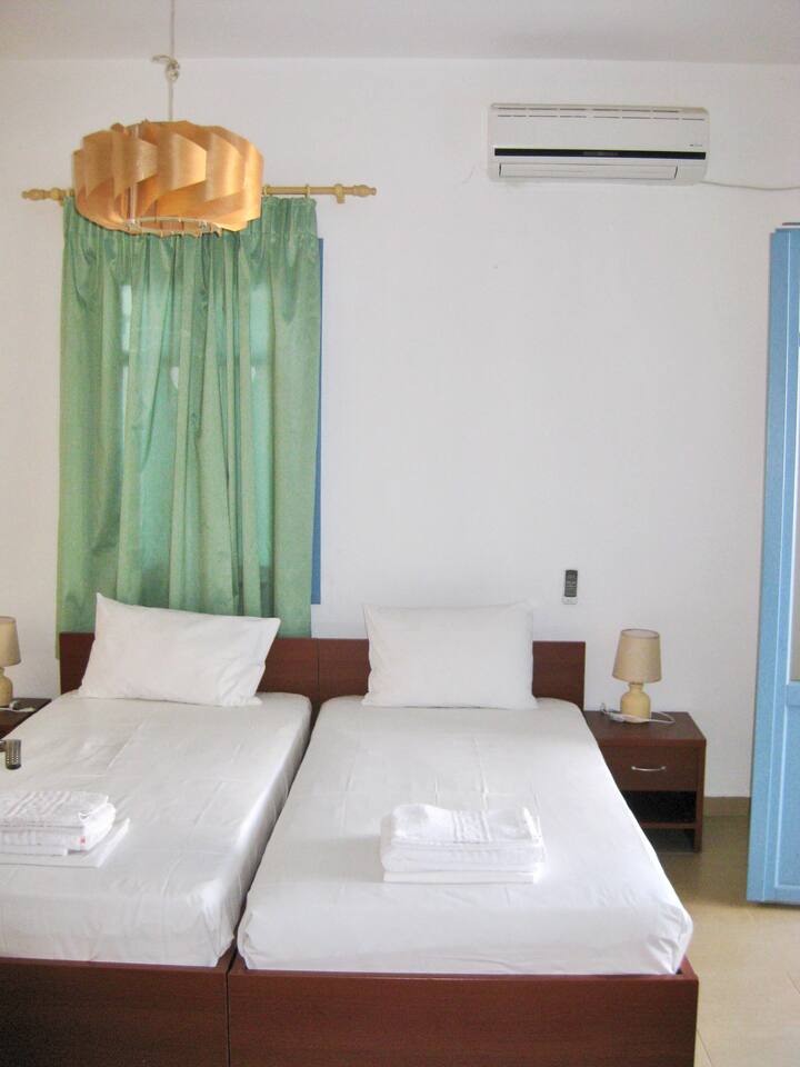 1st floor; bedroom 4