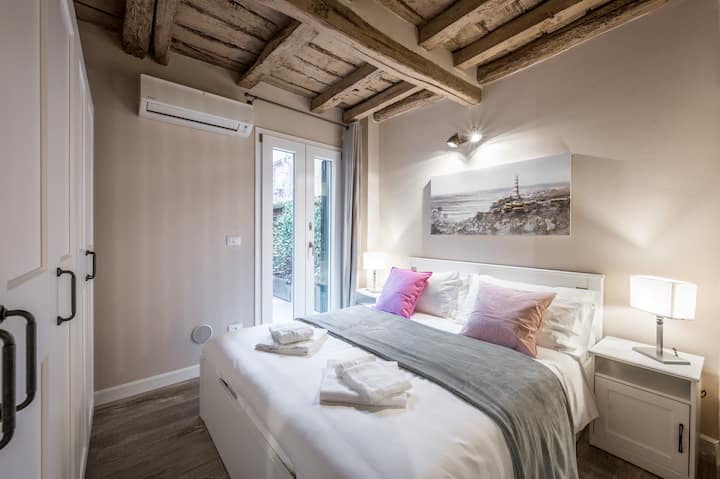 [Two Towers] Exclusive Apartment With Garden 5* - Bologne