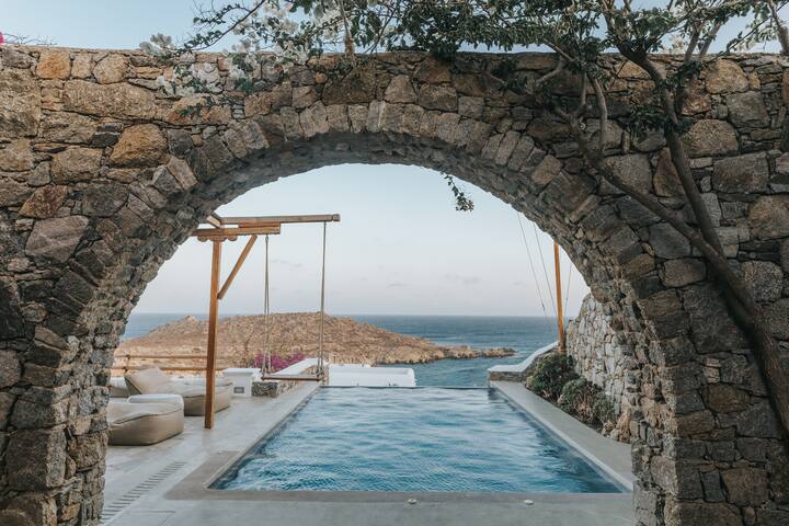 Private Cliffside Villa, 150 meters from the beach gallery image 2