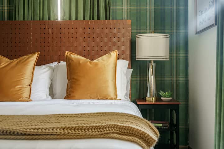 毛绒枕头，让您在2号卧室感到舒适