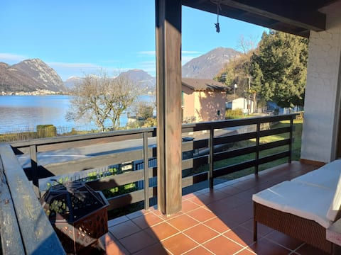 Lakeside House &Garden, Easy Transit, near Morcote