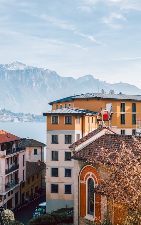 Authentic Italian Home: Lake at Your Doorstep