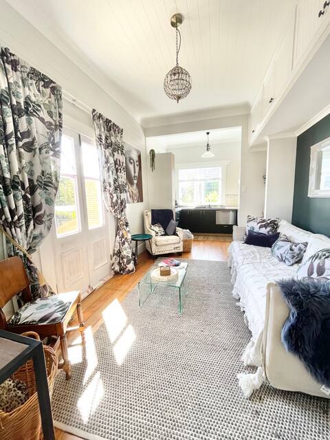 M&A’s Bungalow on Cameron
