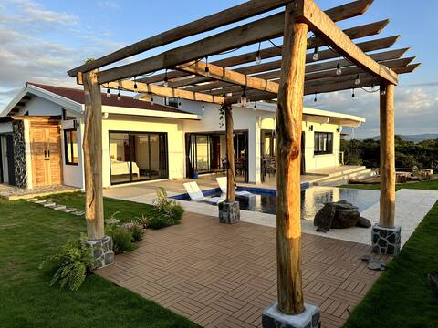 New Luxury Villa - Perfect home to visit Coiba