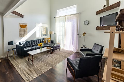 Successful Airbnb property: Beautiful home w/ modern flair in Julian-8 guests in Julian