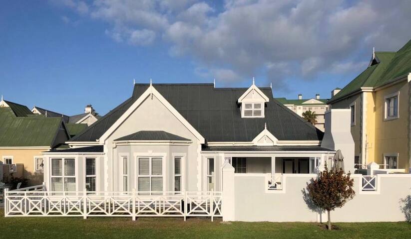 The Golf House – Security Estate