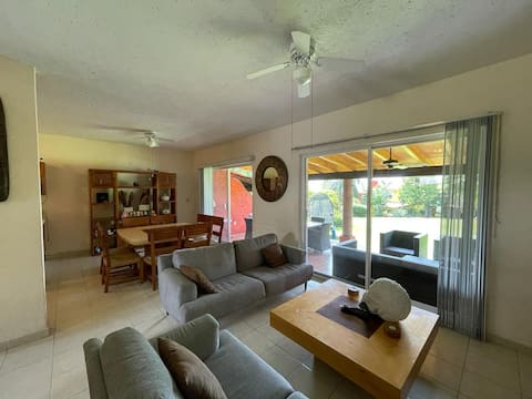 Successful Airbnb property: House in Burgos, 8 people. in Tres De Mayo