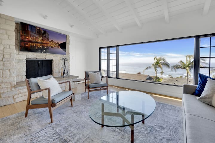 Mid-Century Modern w/ Epic Ocean Views, Sleeps 12