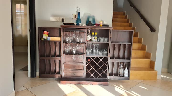 A fully equipped bar.