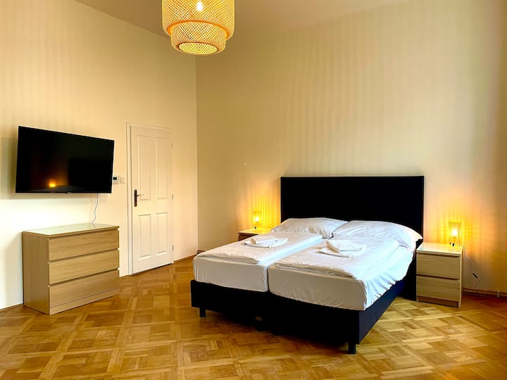 Anglicka Downtown 56 Sq.m. Apt. Ii - 프라하