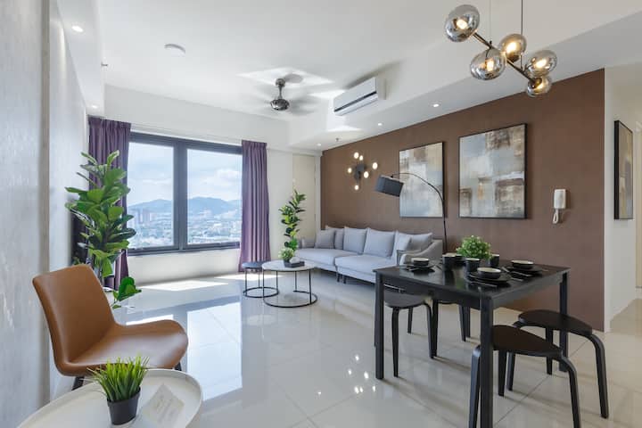 Deluxe City View 3br @ Macalister | Near Komtar - George Town