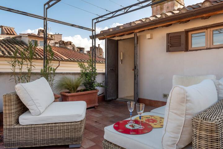 Glicine luxury apartment Rome gallery image 4