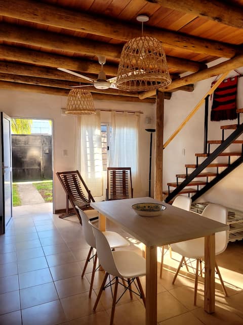 Top performing Airbnb: Pindó III is comfortable and pleasant in Departamento Concordia