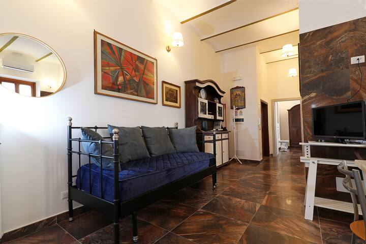 Cornelia Charme Apartment gallery image 5