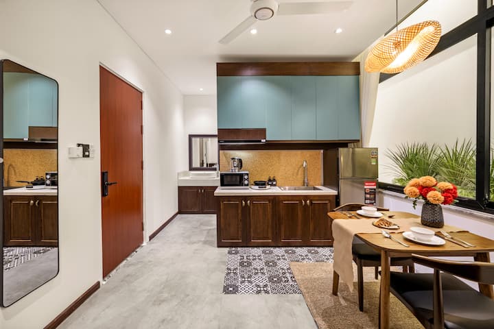 New 5 Mins To The Beach | Spacious | Stylist|cozy - Da Nang