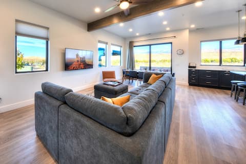 Successful Airbnb property: Four bedroom, beautiful views. in Moab