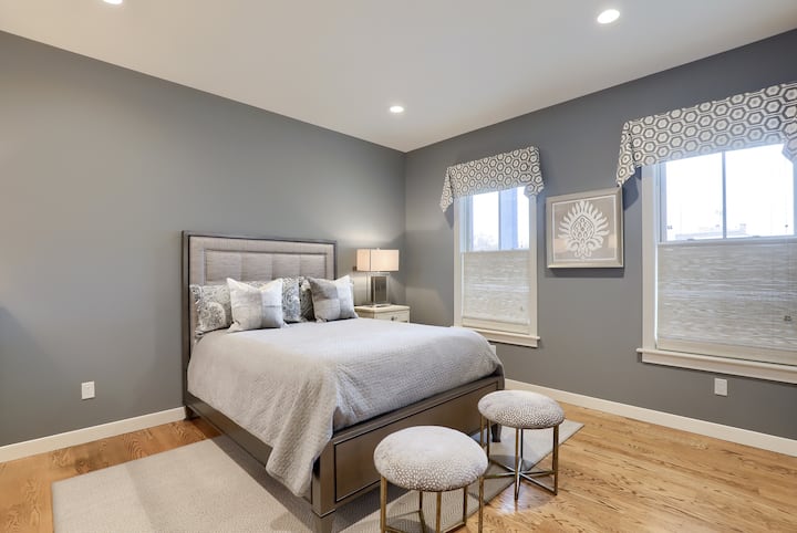 Krevat dopio "Queen" Dhomë vizitorësh