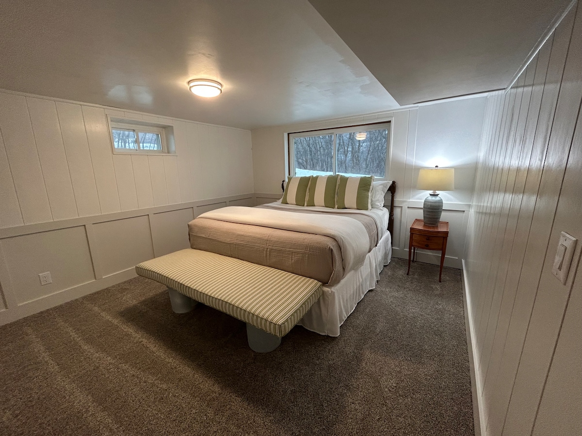 Cama King en el dormitorio 1