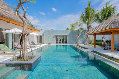 Newbie's Deal! New Modern Luxury 4 Bedroom Courtyard Pool Villa V10