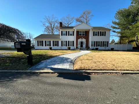 Charming 4 bedroom home jersey shore