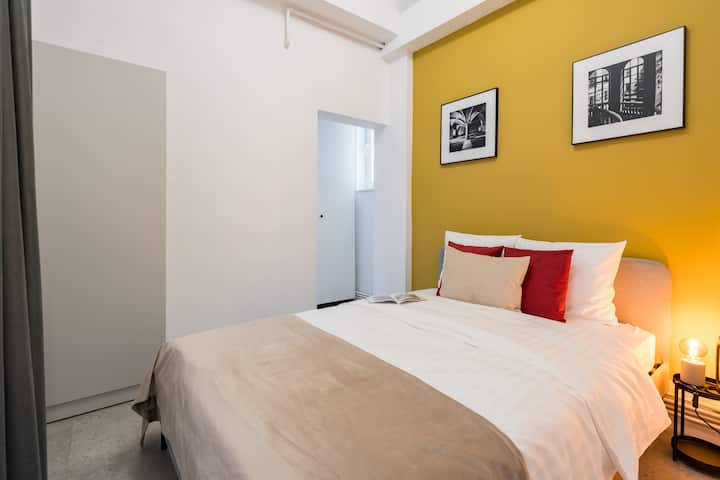 Топло и стилско. 