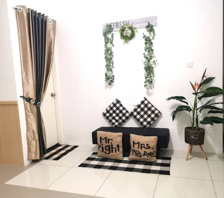 Modern Minimalist Hstay Yarrapark
Wifi*netflix*a/c - Sungai Petani