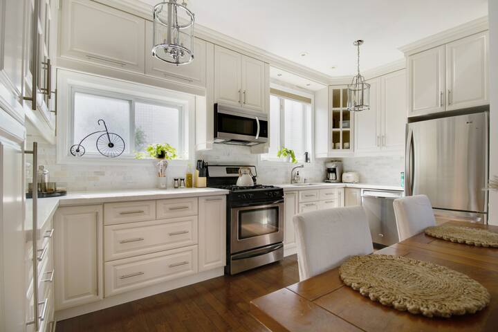 Boho Townhouse gallery image 3