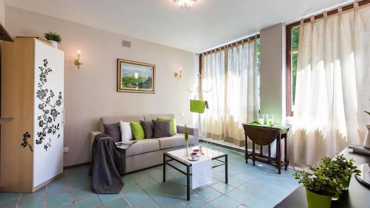 Sala kamera 5/Sebule chumba cha kulala 5