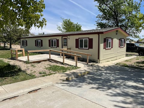 Country Living Close to Everything!