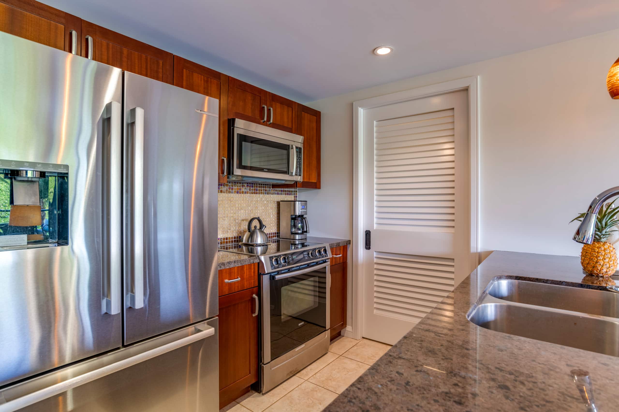 Condo in Lahaina · ★5.0 · 1 bedroom · 2 beds · 1 bath - Image 8