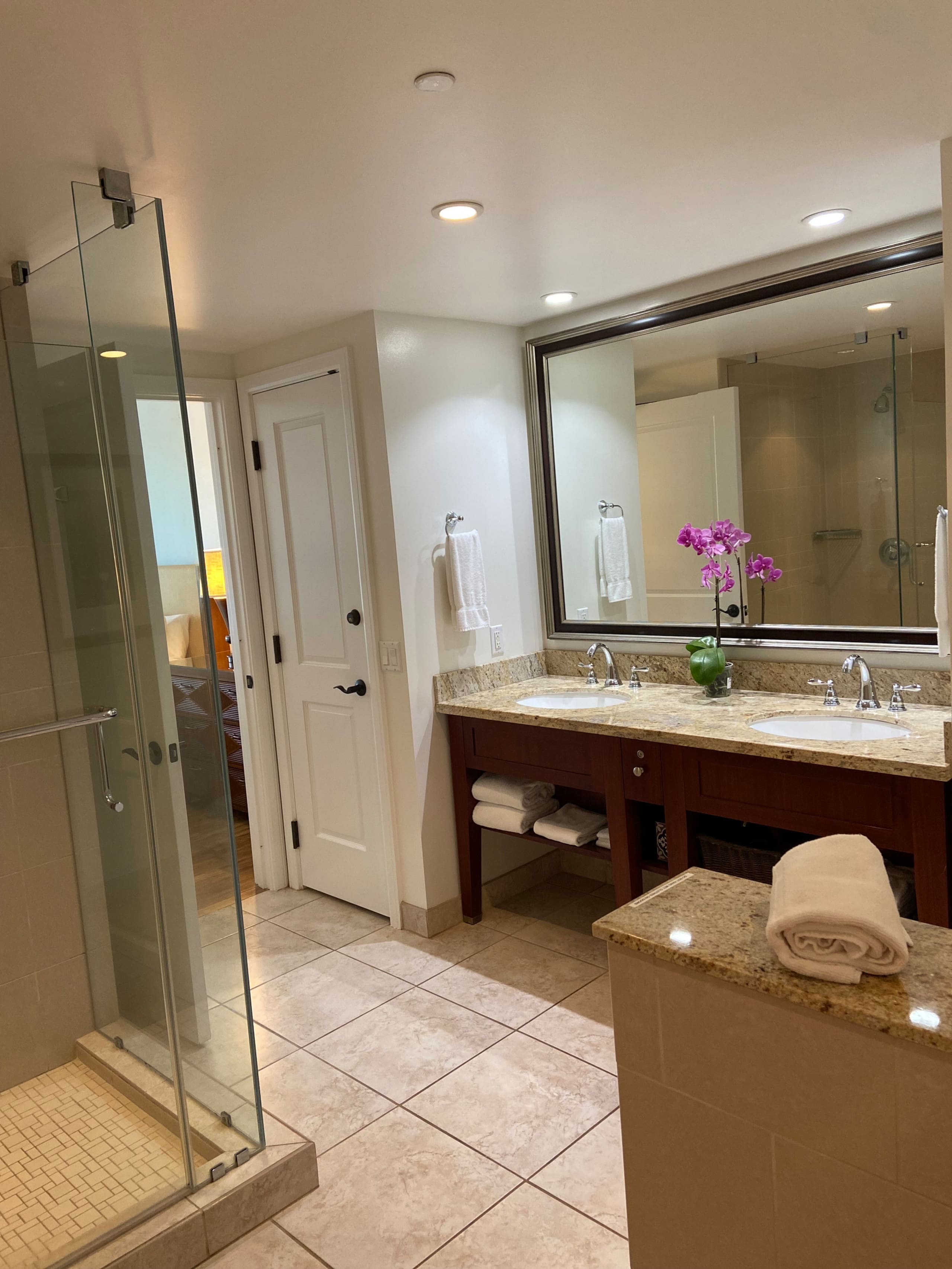 Condo in Lahaina · ★5.0 · 1 bedroom · 2 beds · 1 bath - Image 23