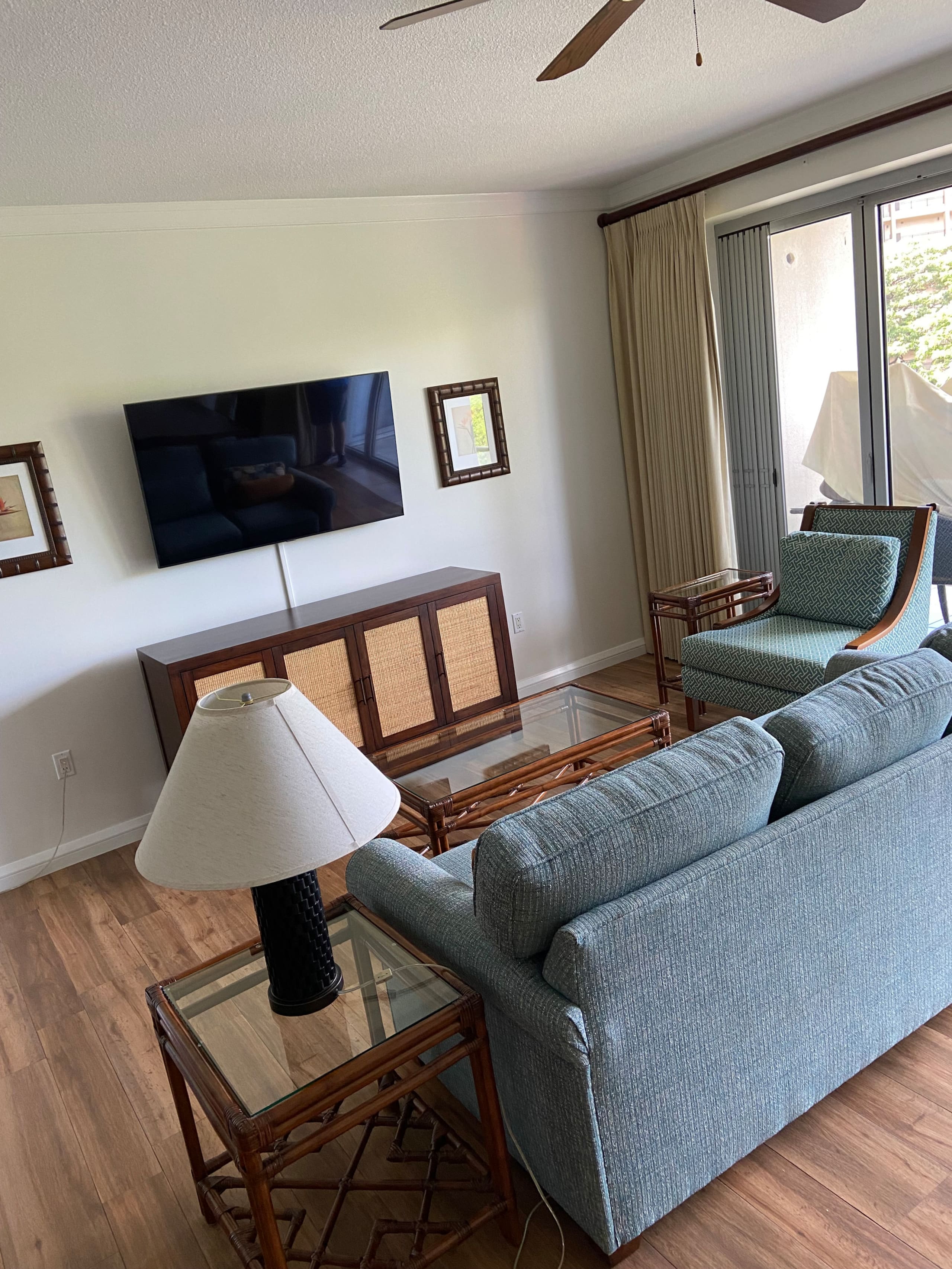 Condo in Lahaina · ★5.0 · 1 bedroom · 2 beds · 1 bath - Image 3