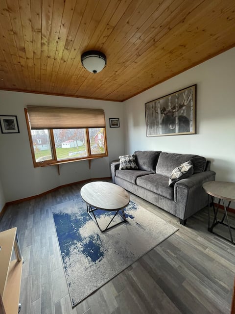 Top performing Airbnb: Ardan Cottage in Ingonish in Victoria