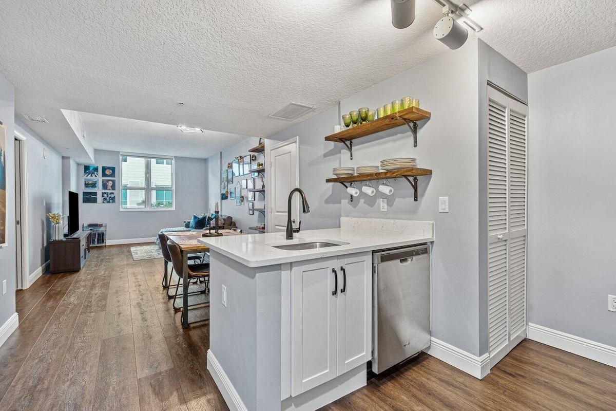 Full kitchen image 1