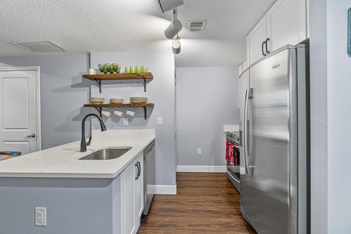 Full kitchen image 3