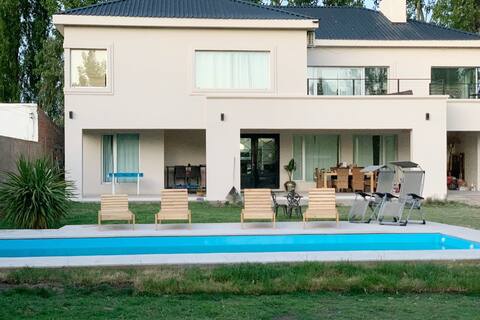 Gratitude Luxury House San Rafael