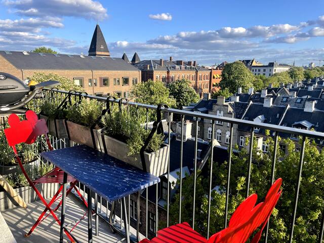 Amazing apartment w. view gallery image 5