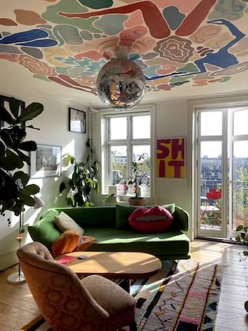 Amazing apartment w. view