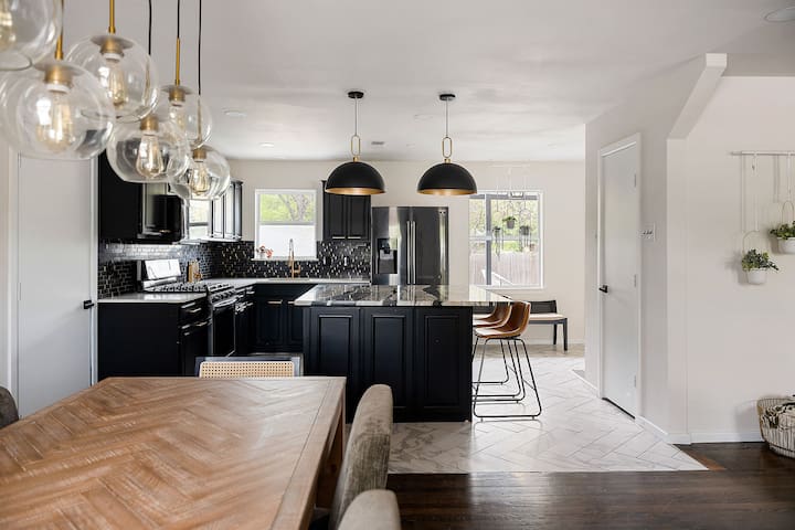 SMU Highland University Park w/Heated Pool No.4910