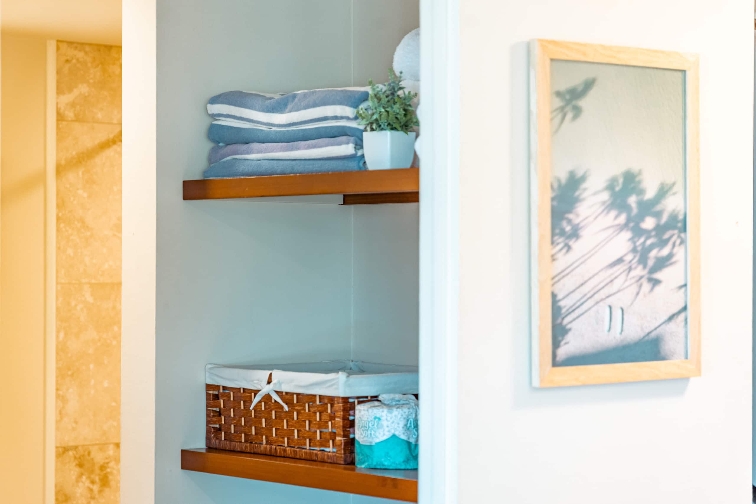 Condo in Honolulu · ★4.88 · 2 bedrooms · 4 beds · 2 private baths - Image 51