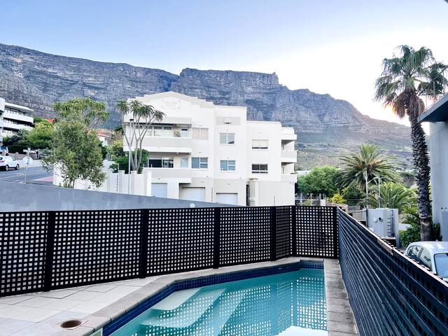 Vredehoek Bliss: City Oasis gallery image 2